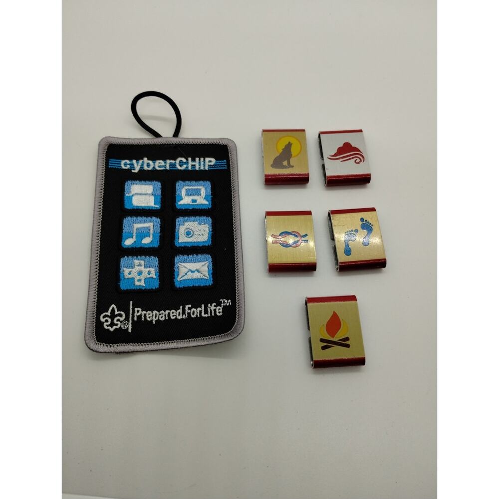 5 Cub Scout Wolf Core Belt Loops - Howling at the Moon - Cyber Chip Patch GUC